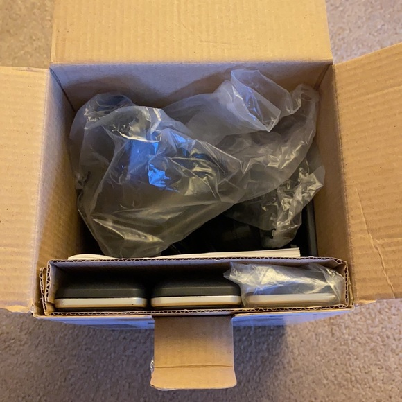 3 handset cordless digital phone set - Picture 6 of 9